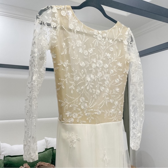 White Bridal Jumpsuit with Lace Train - Picture 4 of 10